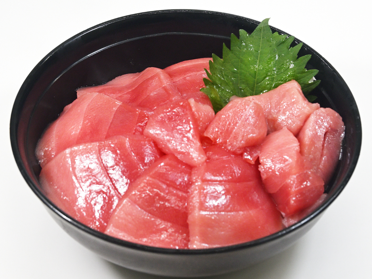 本マグロ（中トロ）丼